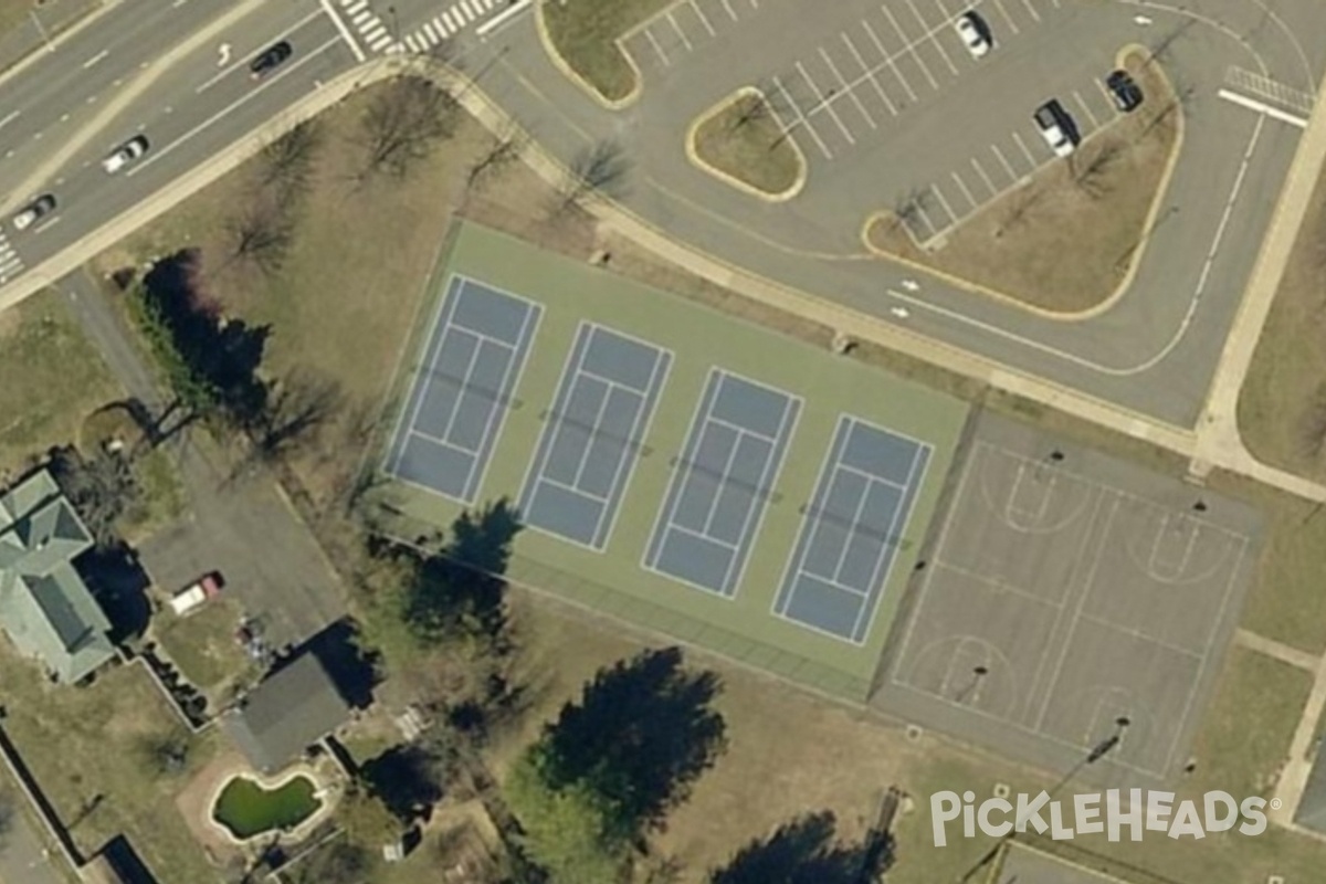 Play Pickleball at Metz Middle School: Court Information | Pickleheads